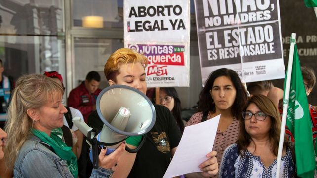 Una fiscal ordenó no  interrumpir el embarazo de una niña de 11 violada