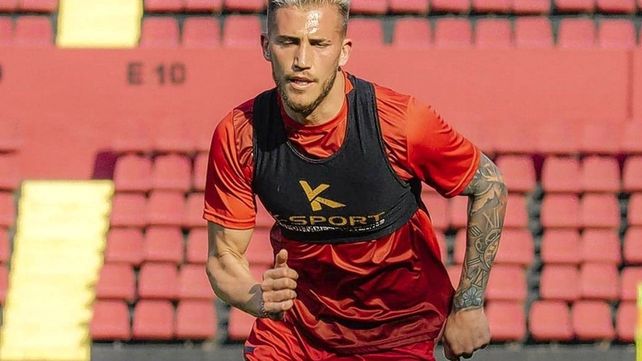 Gonzalo Piovi debutará con la camiseta de Colón ante Independiente.
