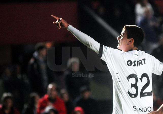 Sandoval, cumplidor: Me dijeron entrá para hacer el gol