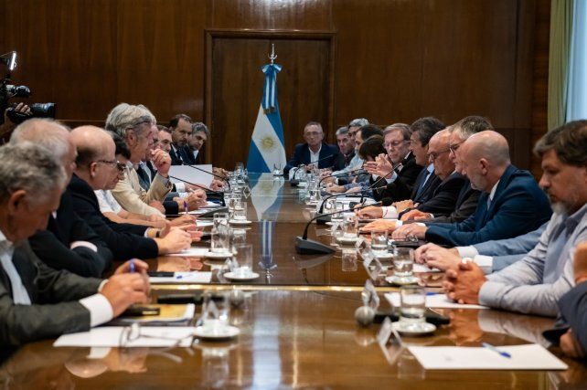 Sequía: Massa anunció un paquete de medidas para productores afectados