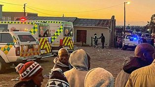 Misteriosa muerte 21 jóvenes en un bar en Sudáfrica