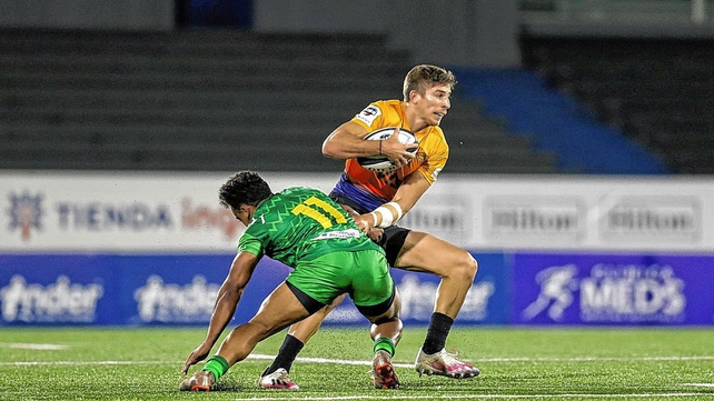 El wing formado en Hindú Club