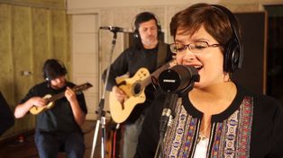 La banda Amalaya Folk llega desde San Nicolás a Rosario para presentarse en el bar El Cairo el viernes 10 de mayo.