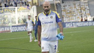 Carlos Quintana no pudo sumar minutos en el último partido de Central en el semestre.