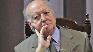 El escritor Jorge Edwards reveló que, de niño, fue abusado por un cura