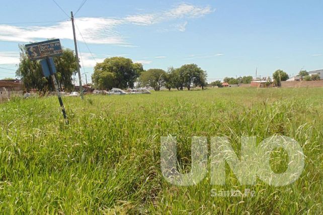 Vecinos de Santa Rita denuncian pérdidas de agua y falta de mantenimiento en las calles