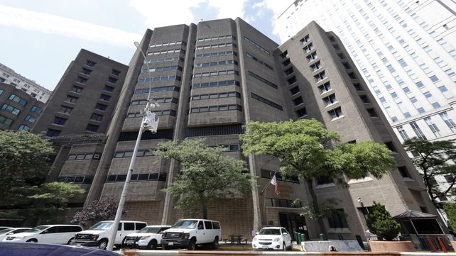 El penal de Manhattan alojó a criminales como El Chapo Guzmán y al financista Bernie Madoff.