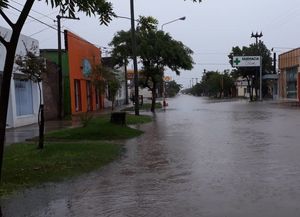 La lluvia no da tregua y complica más zonas urbanas en el centro-norte