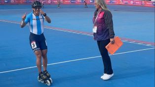 La felicidad de Naiara Sagasti, que buscará este martes nuevas medallas. Consiguió la de bronce en los 1000 metros de patinaje de velocidad de los Juegos Suramericanos.