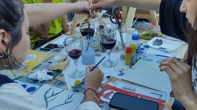 Ambas llevan adelante sus emprendimientos artísticos y se juntaron para fusionarlos