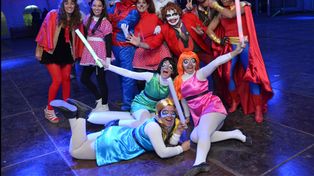 Más de 50 mil personas coparon la tradicional fiesta de disfraces de Paraná