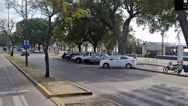 Presentan un proyecto para habilitar el estacionamiento en ambas manos de todas las calles de Rosario