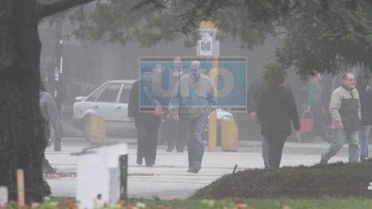 La presencia de niebla complica la circulación por las rutas