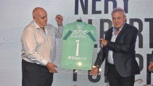 Unión también reconoció a Nery Pumpido