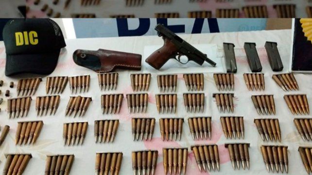 Loan Peña: secuestraron armas y municiones en una vivienda en Chaco