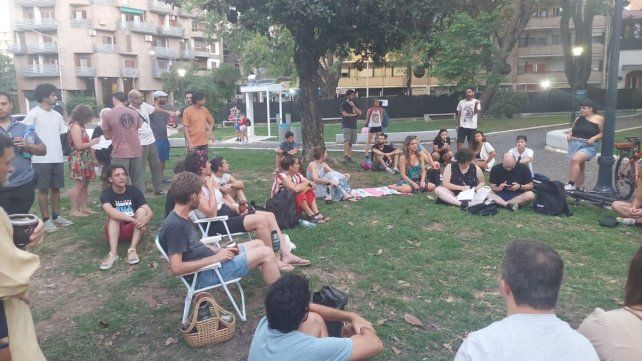 Grupo de músicos autoconvocados se organiza en contra de la Ley Ómnibus