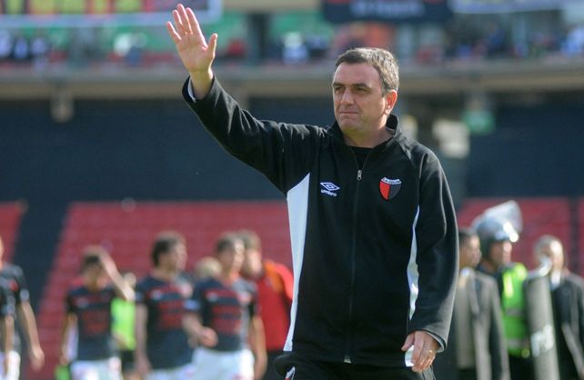 Vuelve a Colón: confirman a Diego Osella como nuevo técnico