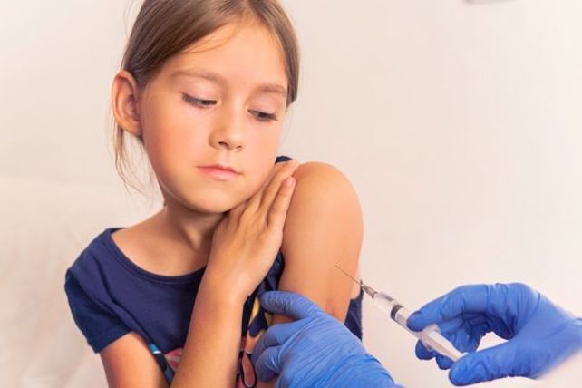 Resaltan la importancia de vacunar contra el VPH a niños y niñas de 11 años