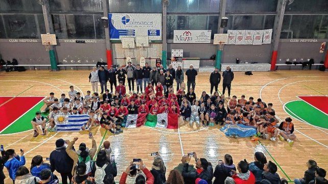 Gualeguaychú vivió una fiesta del básquet con la South America Basketball International Cup.