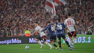 River y Vélez juegan en el Más Monumental.