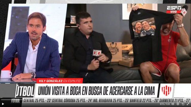 Video: la emoción del DT de Unión por un regalo con Maradona como protagonista