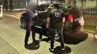 En ocho allanamientos hubo dos detenidos por un crimen en barrio Industrial