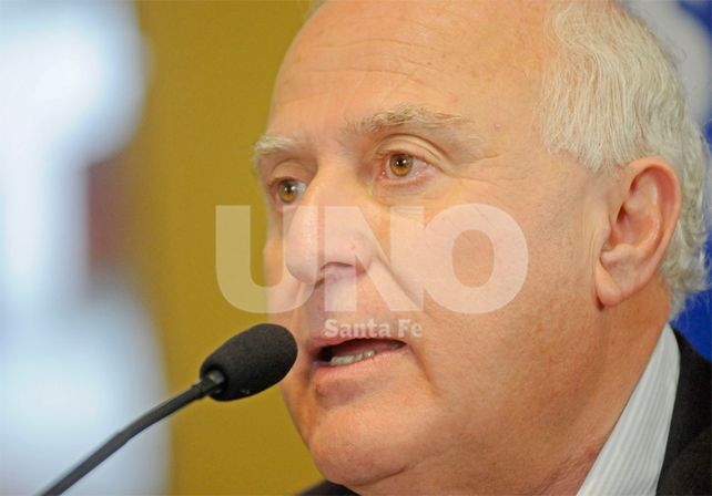 La provincia garantiza el pago del aguinaldo en municipios y comunas con dificultades