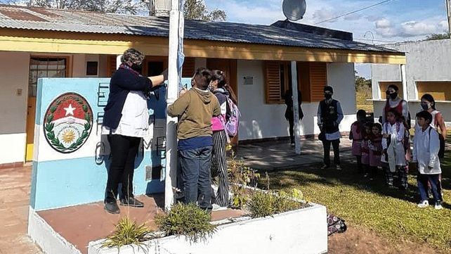 Alejandra Savio fue directora durante 11 años en una escuela de zona desfavorable en María Grande.