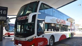 Los pasajeros abandonados en la ruta viajaban en un micro de la empresa Córdoba Coata.&nbsp;