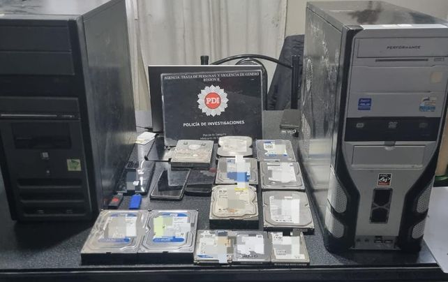 Equipos secuestrados en Rosario que se utilizaban para la distribución digital de pornografía infantil. &nbsp;