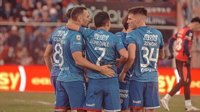 Unión terminó de la mejor manera ante Defensa y Justicia