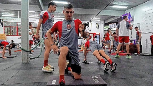 Estudiantes cuidó a sus titulares en el último partido del torneo local para preservarlos para esta noche.