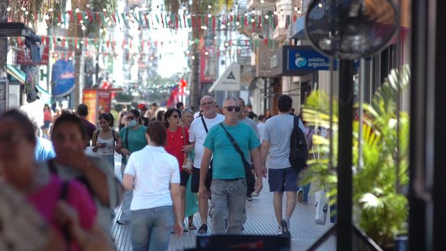 Compras sobre el cierre y cuidando el bolsillo: las ventas de Navidad dejaron buenas sensaciones en el comercio santafesino