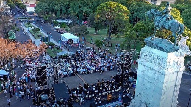 Frigerio homenajeó a Urquiza en Paraná: Acá nacieron las ideas de la libertad, dijo