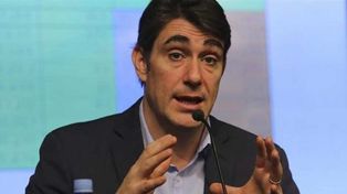 Iguacel aseguró que no habrá más subas de gas y luz en 2018