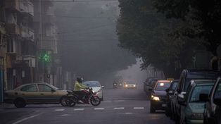 El mal tiempo, una postal cotidiana en Rosario.