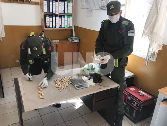 Gendarmería secuestró casi 3 kg de cocaína