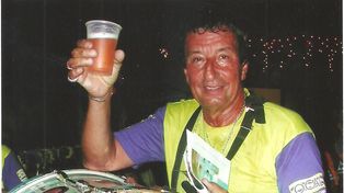 El Tula. Carlos Pascual, uno de los hinchas canallas más reconocidos, murió este miércoles en Buenos Aires.