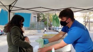 La pescadería móvil recorrerá toda esta semana distintos puntos estratégicos de la ciudad.