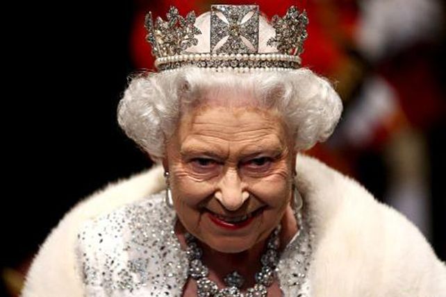 La reina británica protege la autodeterminación en Malvinas
