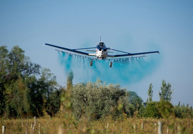 La aplicación de agroquímicos en la provincia de Santa Fe es un debate que todavía está verde