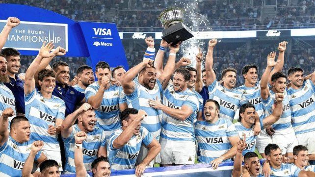Los Pumas festejaron el triunfo conseguido ante Sudáfrica en Santiago del Estero.