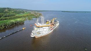 Jan de Nul redobla tareas de sobredagrado para compensar la bajante del Río Paraná
