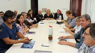 Cambios en la cláusula gatillo y una suma de 300 pesos, la nueva oferta para los docentes
