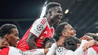 Arsenal goleó a Atlético de Madrid.