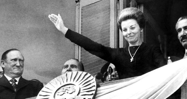 Nuevo libro sobre Isabel Perón saluda desde la Casa Rosada