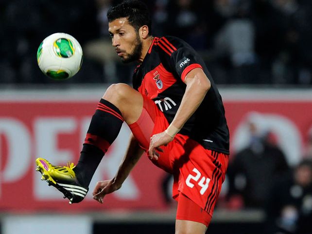 Ezequiel Garay es jugador del United