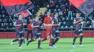 Colón recibe este domingo a Deportivo Morón.
