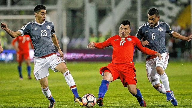 Paraguay y Chile buscan dar un paso a cuartos en la Copa América
