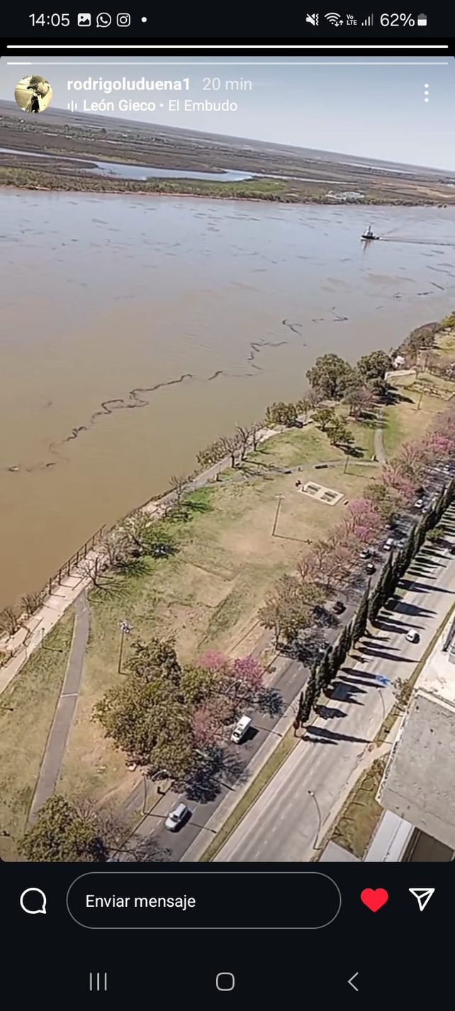 Contaminación en aguas del río Paraná: un buque sufrió el derrame de aceite hidráulico